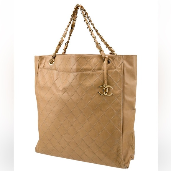 24k Gold HW Chanel Tote Bag - Picture 3 of 17